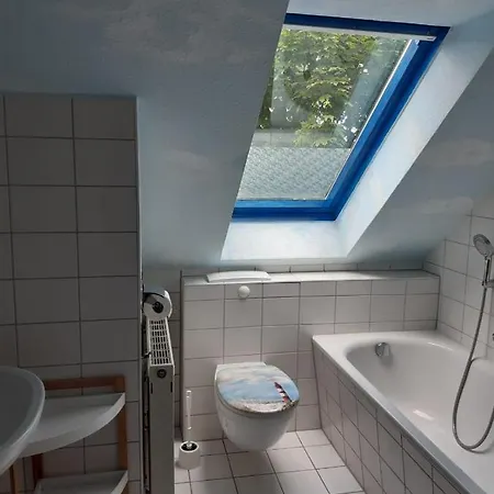Ferienhaus Huehnergott Garz (Rugen)