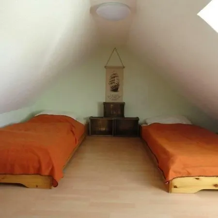 Feriehus Ferienhaus Huehnergott Garz (Rugen)