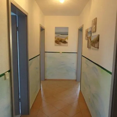 Holiday home Ferienhaus Huehnergott